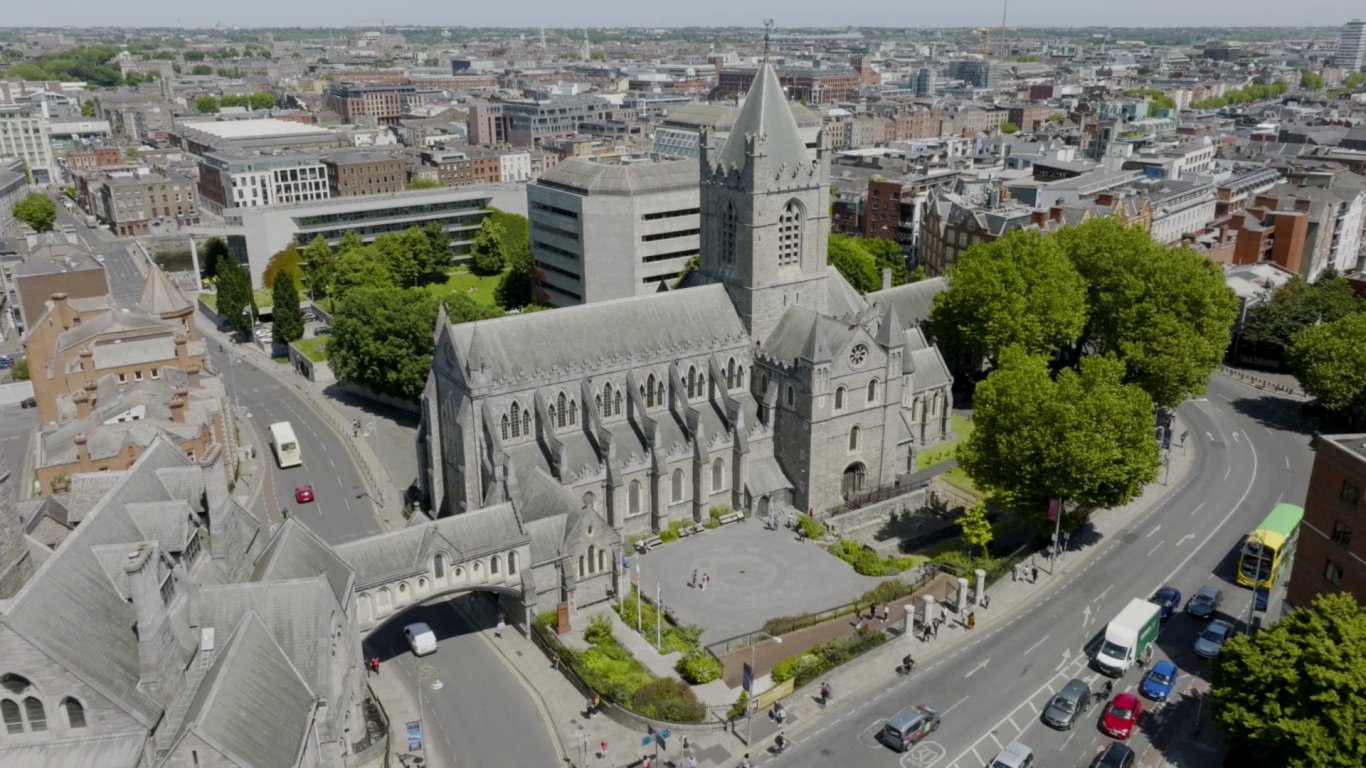 Christchurch Cathedral image of a cathedral church
